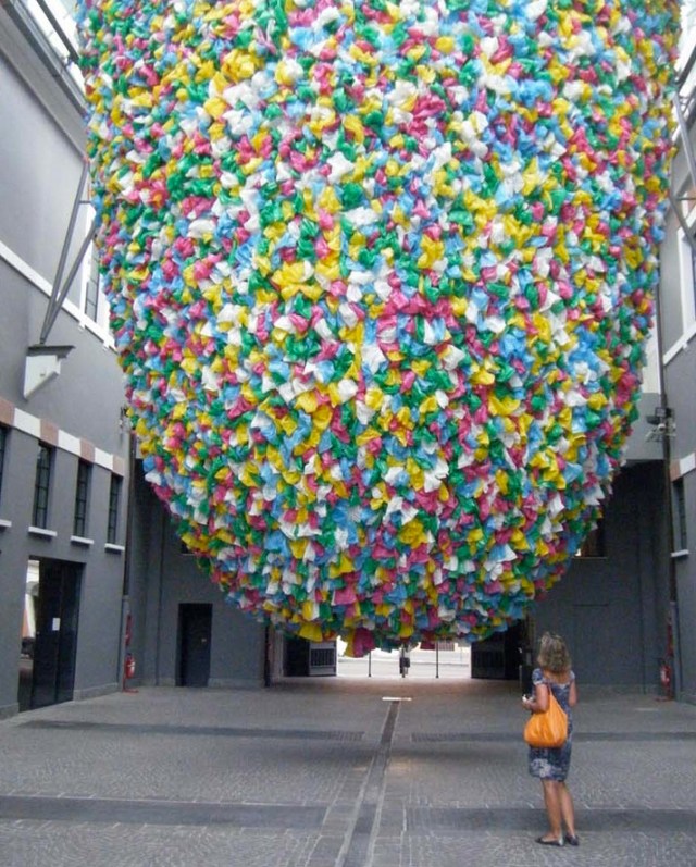Plastic-Bags-Installation2