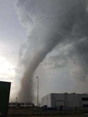 397819_10151597421020240_1065252814_n