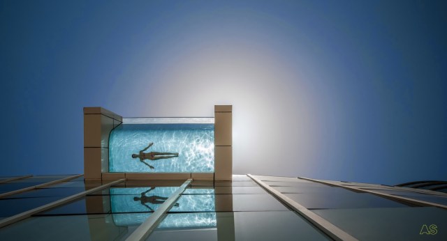 The Infinity Pool at Intercontinental Dubai Festival city.