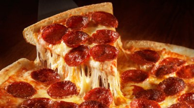 1406555826_Pizza-Pepperoni-600x335